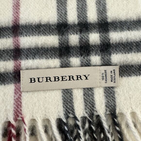 Burberry 100% Cashmere Scarf Unisex $590 Classic Nova Check Fringe Scarf Sand - Picture 5 of 11